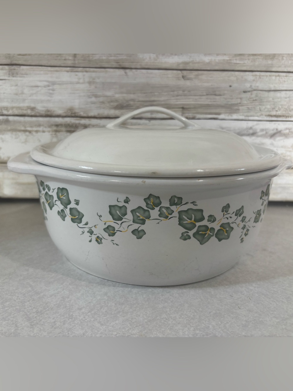 Vintage Corelle Coordinates CALLAWAY IVY large casserole with lid